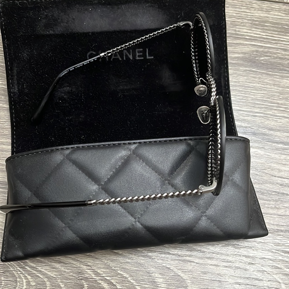 Chanel Interlocking Cc Round Sunglasses - image 4